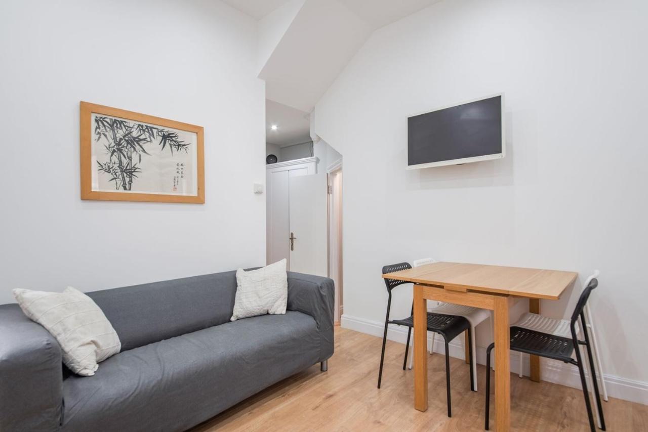 런던 Comfortable Flat In Hammersmith 아파트 외부 사진